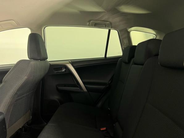 Toyota RAV4 IV (XA40) Рестайлинг с пробегом 2018 года, цена 2 519 000 рублей, 76900 км, внедорожник, Автокод Объявления
