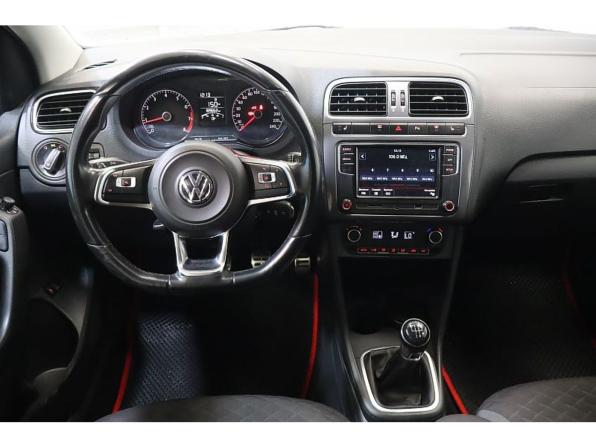 Volkswagen Polo V Рестайлинг с пробегом 2018 года, цена 1 319 000 рублей, 189660 км, седан, Автокод Объявления