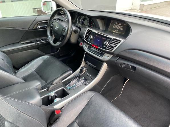 Honda Accord IX с пробегом 2013 года, цена 1 599 000 рублей, 215000 км, седан, Автокод Объявления