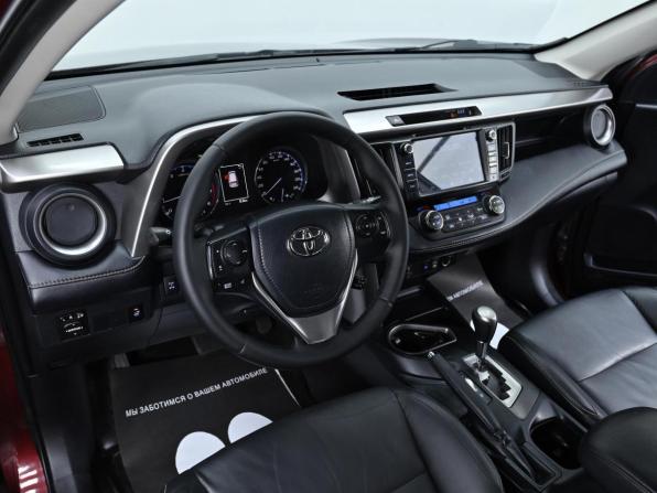 Toyota RAV4 IV (XA40) Рестайлинг с пробегом 2017 года, цена 1 699 000 рублей, 158000 км, внедорожник, Автокод Объявления