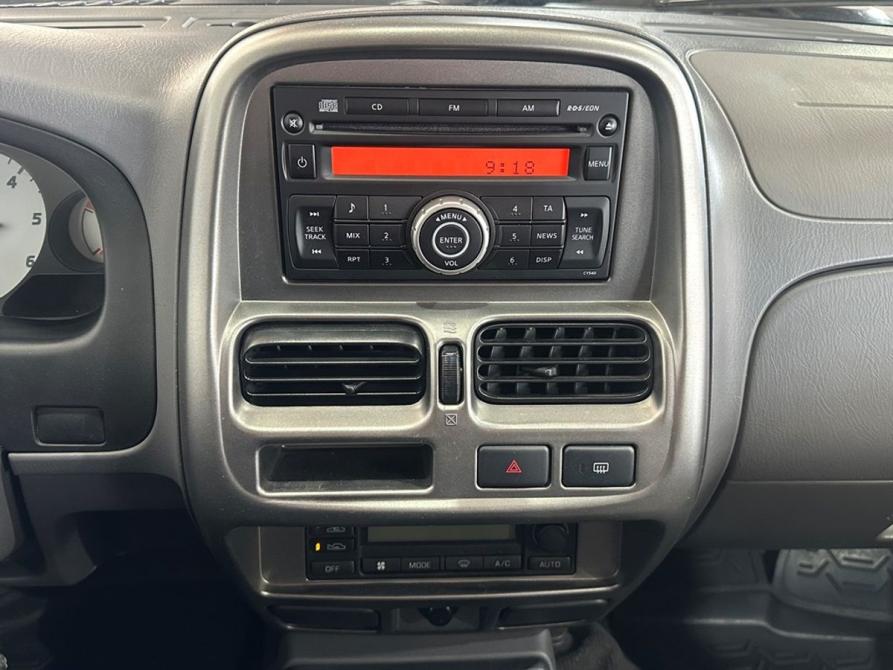 Nissan NP300 Москва  - изображение 16