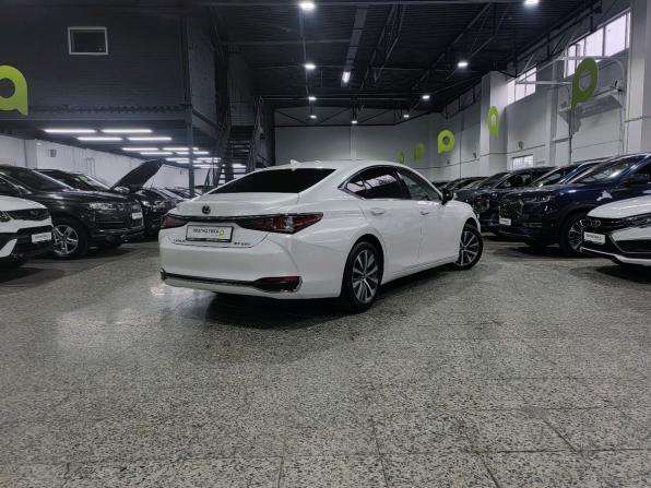 Lexus ES VII с пробегом 2019 года, цена 3 150 000 рублей, 156497 км, седан, Автокод Объявления