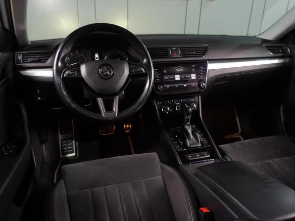 Skoda Superb III с пробегом 2017 года, цена 1 899 000 рублей, 181779 км, лифтбек, Автокод Объявления