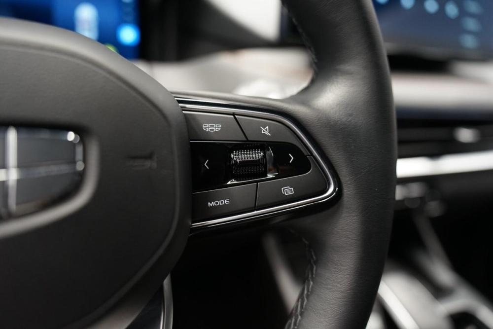 Geely Okavango I Рестайлинг Крым  - изображение 15