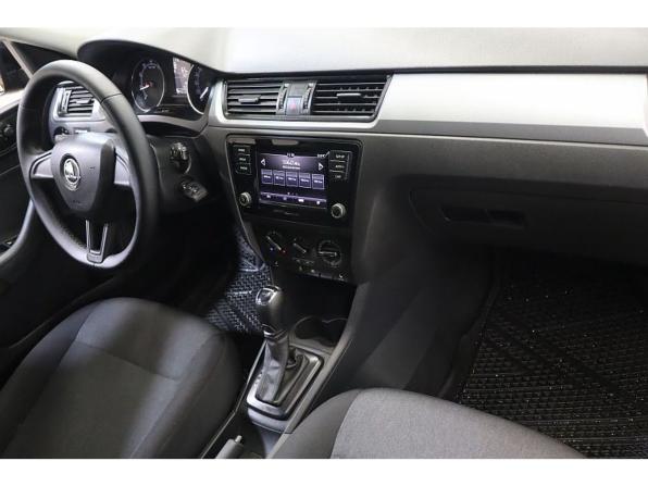 Skoda Rapid I Рестайлинг с пробегом 2018 года, цена 1 329 000 рублей, 151523 км, лифтбек, Автокод Объявления