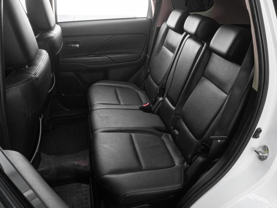 Mitsubishi Outlander III Рестайлинг 2 Тюмень  - изображение 9