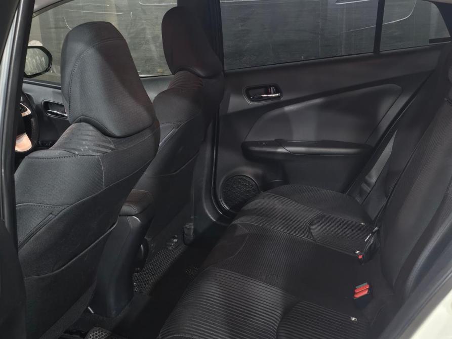 Toyota Prius IV (XW50) Краснодар  - изображение 21