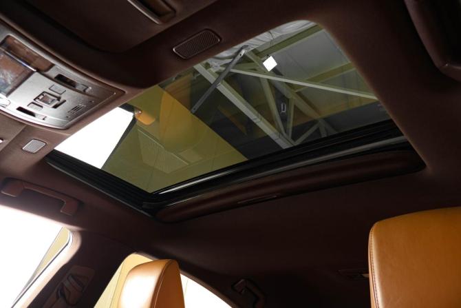 Lexus ES VII с пробегом 2019 года, цена 3 699 000 рублей, 286000 км, седан, Автокод Объявления