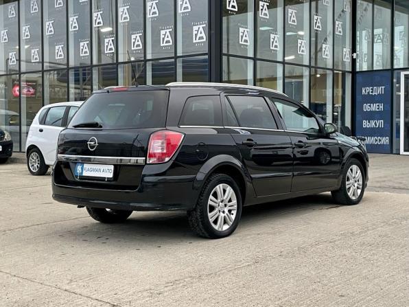 Opel Astra H Рестайлинг с пробегом 2012 года, цена 570 000 рублей, 310000 км, универсал, Автокод Объявления
