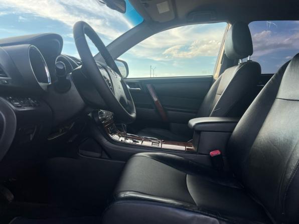 Toyota Highlander II (XU40) Рестайлинг с пробегом 2012 года, цена 1 699 000 рублей, 198000 км, внедорожник, Автокод Объявления