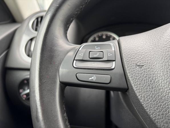 Volkswagen Tiguan I Рестайлинг с пробегом 2012 года, цена 1 495 000 рублей, 107000 км, внедорожник, Автокод Объявления