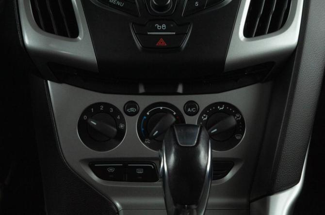 Ford Focus III с пробегом 2012 года, цена 889 000 рублей, 148800 км, хэтчбек, Автокод Объявления