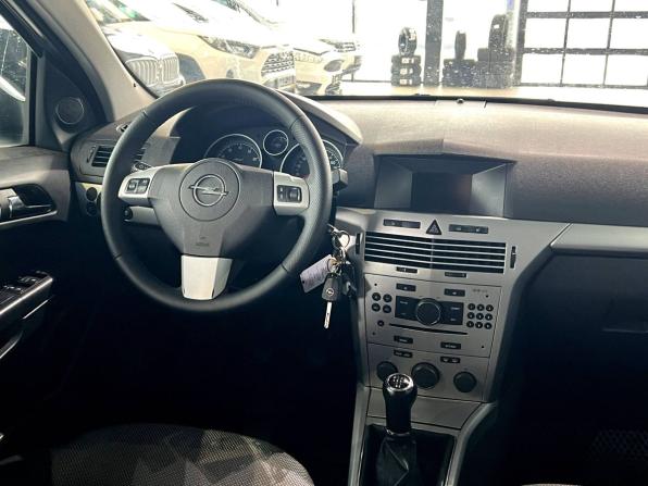 Opel Astra H Рестайлинг с пробегом 2011 года, цена 550 000 рублей, 149900 км, хэтчбек, Автокод Объявления