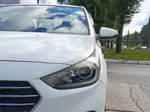 Hyundai Solaris II с пробегом 2017 года, цена 1 038 000 рублей, 230000 км, седан, Автокод Объявления
