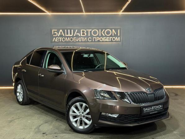 Skoda Octavia III (A7) Рестайлинг с пробегом 2019 года, цена 1 649 000 рублей, 141537 км, лифтбек, Автокод Объявления