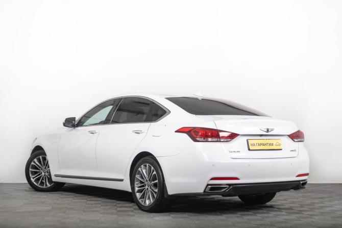 Hyundai Genesis II с пробегом 2015 года, цена 1 929 000 рублей, 230000 км, седан, Автокод Объявления