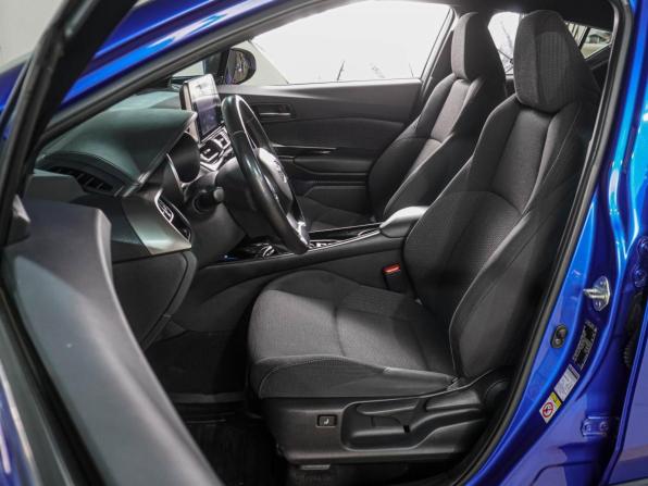 Toyota C-HR I с пробегом 2019 года, цена 2 249 000 рублей, 63368 км, внедорожник, Автокод Объявления