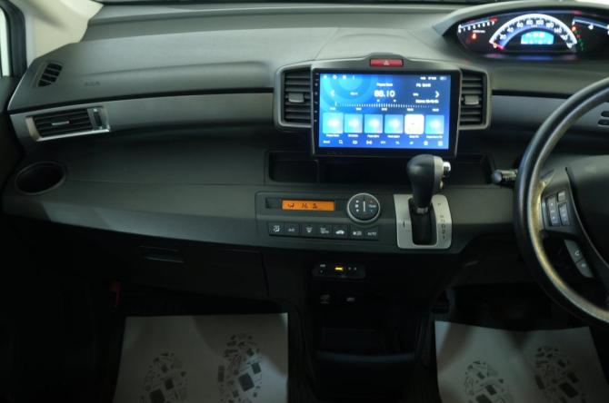 Honda Freed I Рестайлинг с пробегом 2012 года, цена 1 249 000 рублей, 183000 км, компактвэн, Автокод Объявления