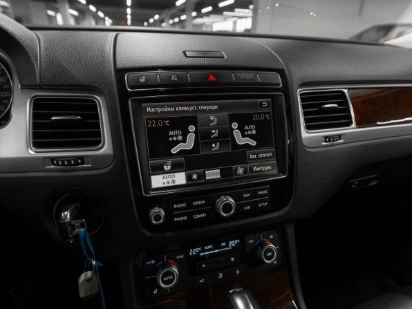 Volkswagen Touareg II Рестайлинг с пробегом 2015 года, цена 2 900 000 рублей, 154233 км, внедорожник, Автокод Объявления