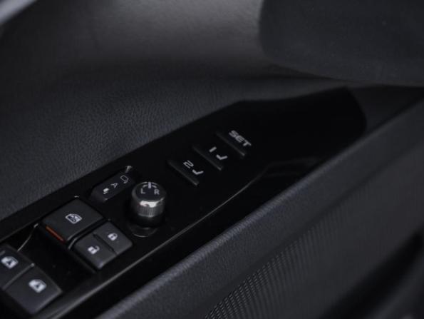 Toyota Camry VIII (XV70) с пробегом 2018 года, цена 2 899 000 рублей, 112275 км, седан, Автокод Объявления