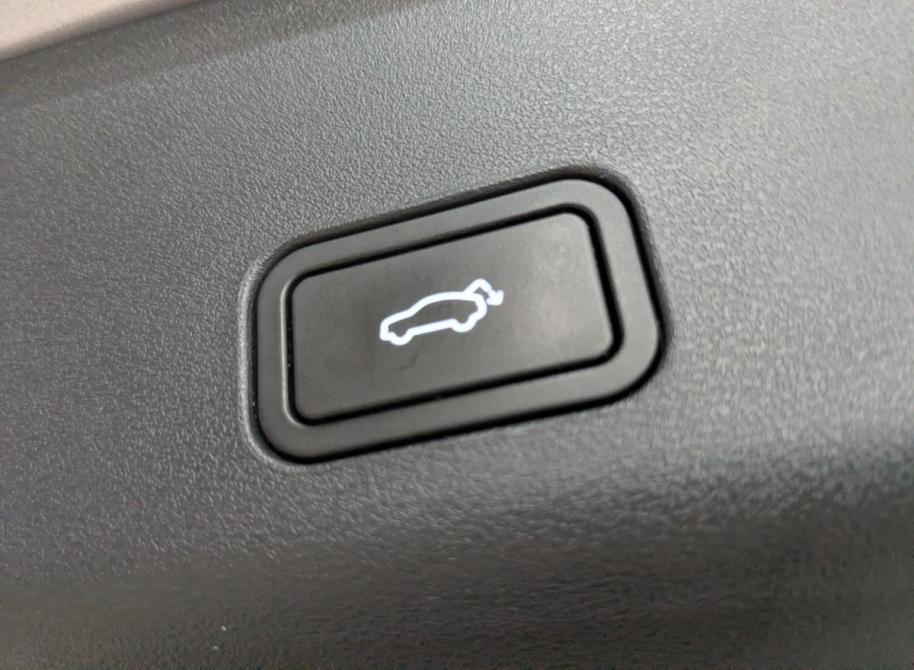 Geely Monjaro I Москва  - изображение 11