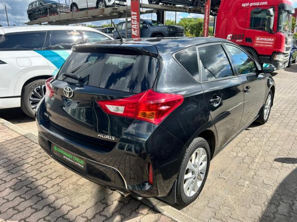 Toyota Auris II с пробегом 2013 года, цена 895 000 рублей, 304058 км, хэтчбек, Автокод Объявления