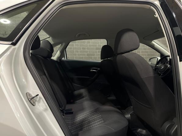 Volkswagen Polo V Рестайлинг с пробегом 2018 года, цена 1 200 000 рублей, 105431 км, седан, Автокод Объявления