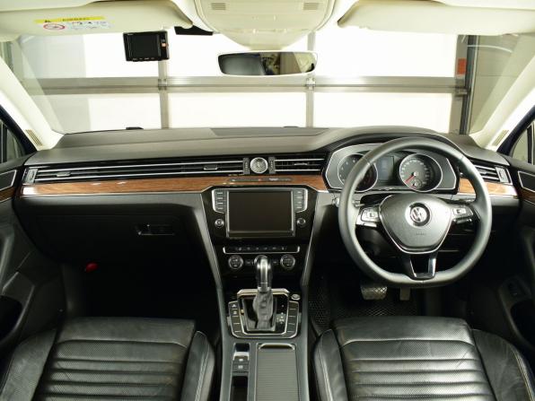 Volkswagen Passat B8 с пробегом 2015 года, цена 1 399 995 рублей, 186403 км, универсал, Автокод Объявления