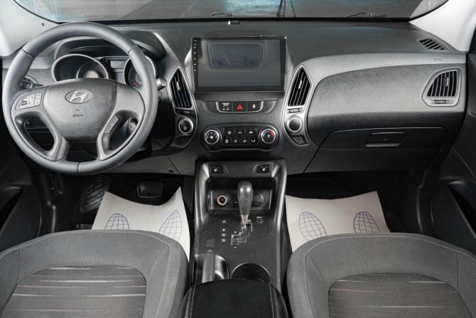 Hyundai ix35 I Рестайлинг с пробегом 2015 года, цена 1 259 000 рублей, 195500 км, внедорожник, Автокод Объявления