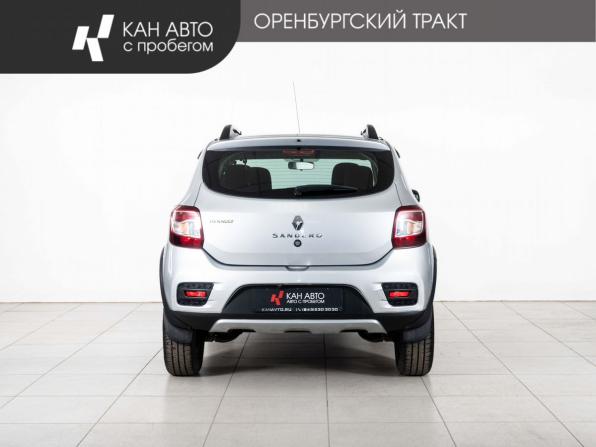 Renault Sandero II с пробегом 2016 года, цена 840 000 рублей, 89150 км, хэтчбек, Автокод Объявления