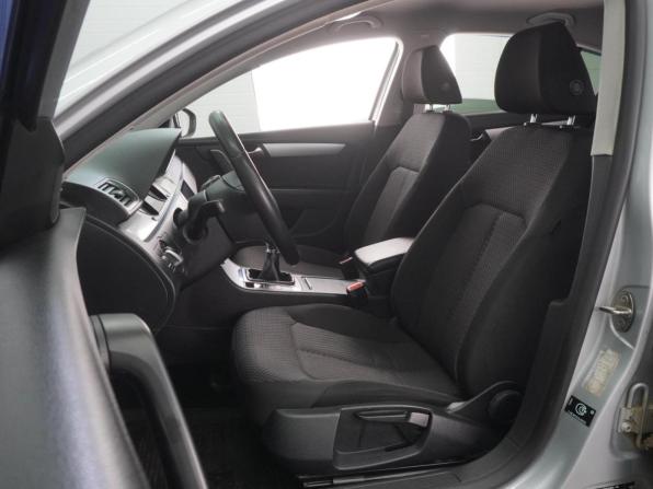 Volkswagen Passat B7 с пробегом 2012 года, цена 1 113 000 рублей, 141973 км, седан, Автокод Объявления