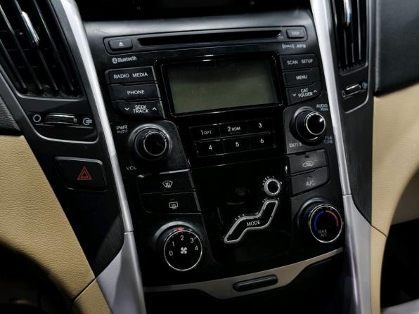 Hyundai Sonata VI (YF) с пробегом 2011 года, цена 985 000 рублей, 289780 км, седан, Автокод Объявления