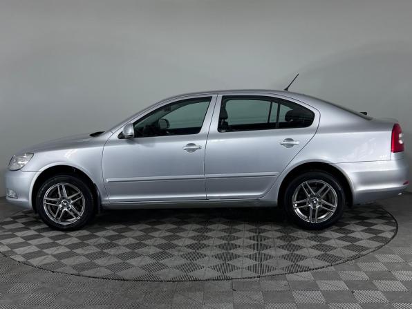 Skoda Octavia II (A5) Рестайлинг с пробегом 2011 года, цена 1 198 000 рублей, 97280 км, лифтбек, Автокод Объявления