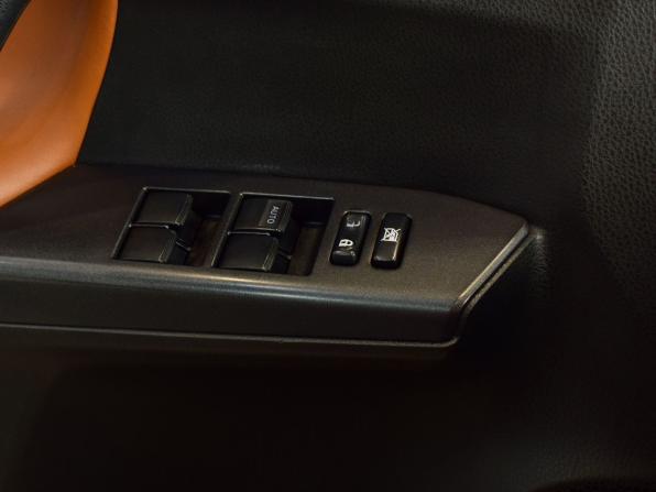 Toyota RAV4 IV (XA40) Рестайлинг с пробегом 2016 года, цена 2 399 999 рублей, 210255 км, внедорожник, Автокод Объявления