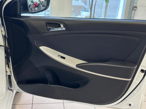 Hyundai Solaris I с пробегом 2011 года, цена 849 000 рублей, 159000 км, седан, Автокод Объявления