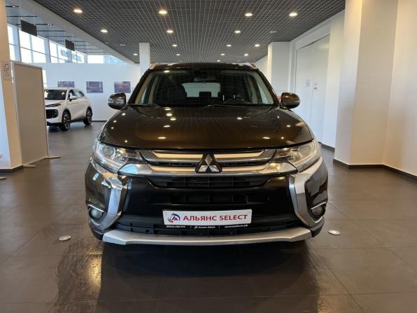 Mitsubishi Outlander III Рестайлинг 2 с пробегом 2017 года, цена 1 900 000 рублей, 193700 км, внедорожник, Автокод Объявления