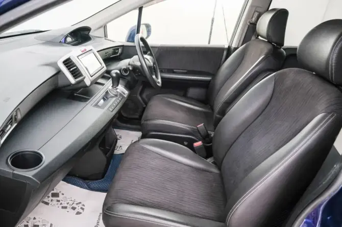 Honda Freed I Рестайлинг 2 с пробегом 2015 года, цена 1 239 000 рублей, 64195 км, компактвэн, Автокод Объявления