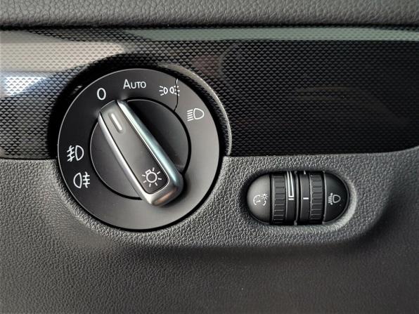 Volkswagen Jetta VI с пробегом 2014 года, цена 810 000 рублей, 230353 км, седан, Автокод Объявления