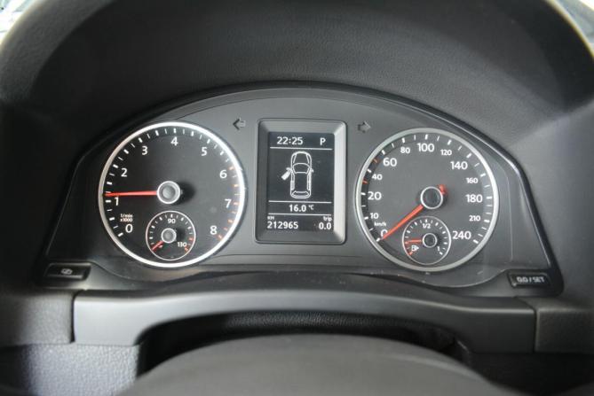 Volkswagen Tiguan I с пробегом 2011 года, цена 1 249 000 рублей, 213000 км, внедорожник, Автокод Объявления