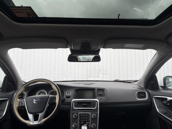 Volvo S60 II Рестайлинг с пробегом 2013 года, цена 979 999 рублей, 259401 км, седан, Автокод Объявления