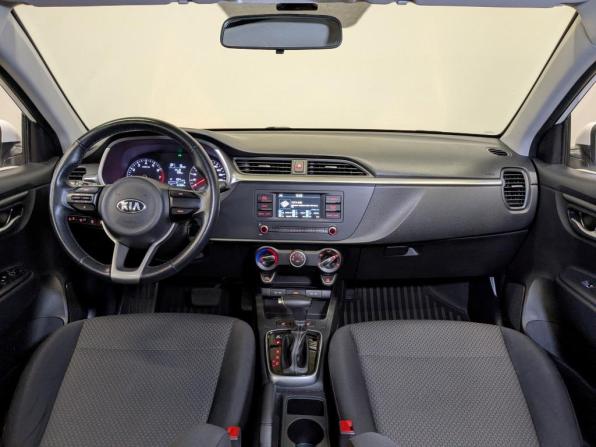 Kia Rio IV Рестайлинг с пробегом 2021 года, цена 1 485 000 рублей, 84330 км, седан, Автокод Объявления