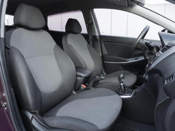 Hyundai Solaris I с пробегом 2013 года, цена 929 000 рублей, 99389 км, хэтчбек, Автокод Объявления