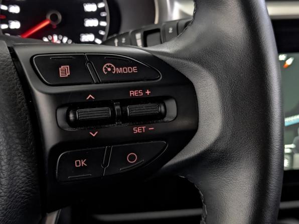 Kia Rio IV Рестайлинг с пробегом 2021 года, цена 2 000 000 рублей, 49442 км, хэтчбек, Автокод Объявления