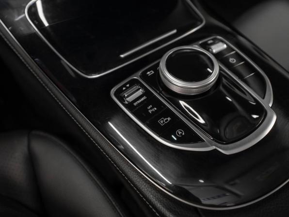 Mercedes-Benz E-Класс V (W213 S213 C238) с пробегом 2019 года, цена 2 820 000 рублей, 104307 км, седан, Автокод Объявления
