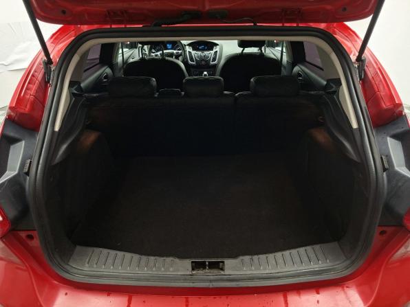 Ford Focus III с пробегом 2013 года, цена 709 000 рублей, 198374 км, хэтчбек, Автокод Объявления
