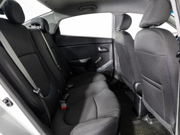 Kia Rio III Рестайлинг с пробегом 2016 года, цена 1 299 000 рублей, 33291 км, седан, Автокод Объявления