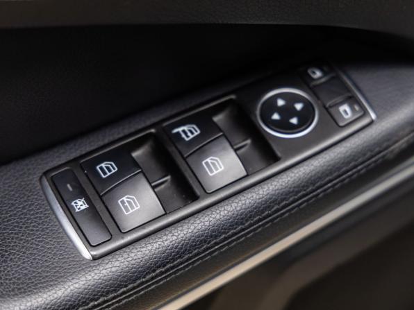 Mercedes-Benz E-Класс IV (W212 S212 C207) Рестайлинг с пробегом 2014 года, цена 1 709 000 рублей, 280585 км, седан, Автокод Объявления