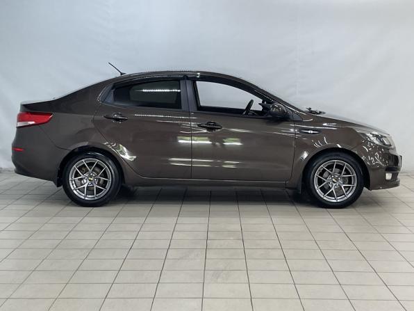 Kia Rio III Рестайлинг с пробегом 2015 года, цена 1 020 000 рублей, 119986 км, седан, Автокод Объявления