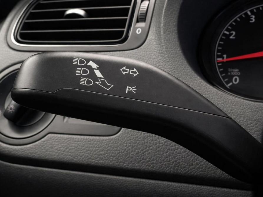 Volkswagen Polo V Рестайлинг Пермь  - изображение 8