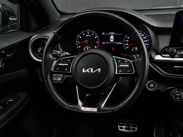 Kia Cerato IV Рестайлинг с пробегом 2021 года, цена 2 050 000 рублей, 81144 км, седан, Автокод Объявления